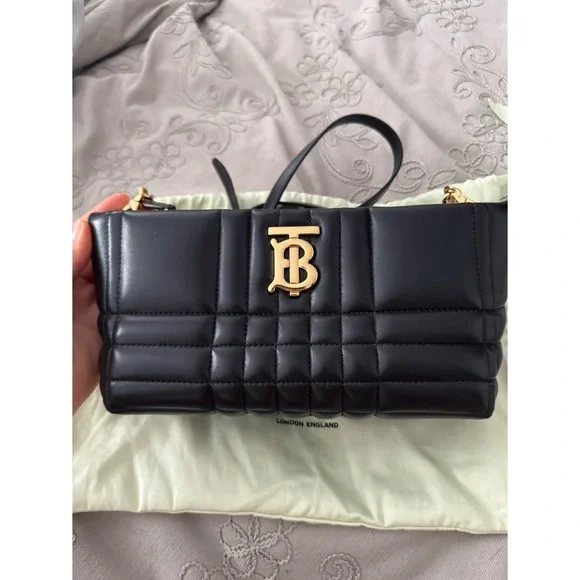 Burberry small Lola quilted crossbody bag - Picture 10 of 13